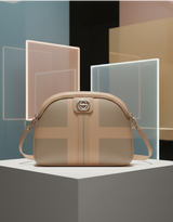 Luxury Mustard Handbag – Timeless Design, Modern Appeal