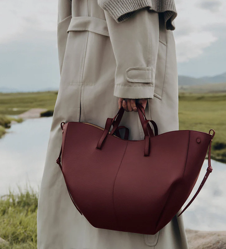 Classic Curved Tote Bag with Matching Wallet