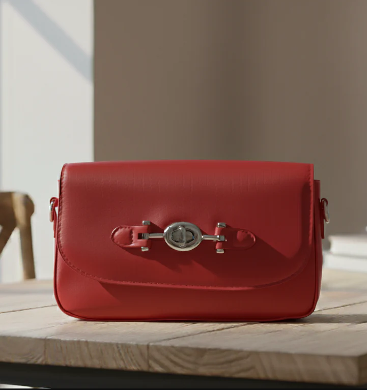 Classic Saddle Bag with Buckle Closure