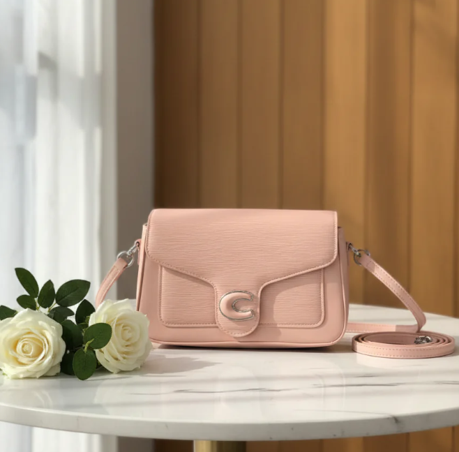 Timeless Sophistication: The Perfect Minimalist Light Grey Handbag